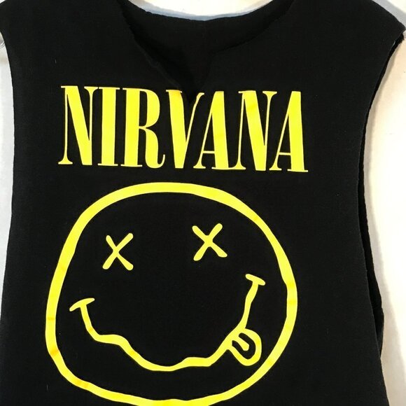 Vintage Rock Nirvana Smiley Face Punk Grunge Cropped Black Tank Top Tee T Shirt - Picture 3 of 5